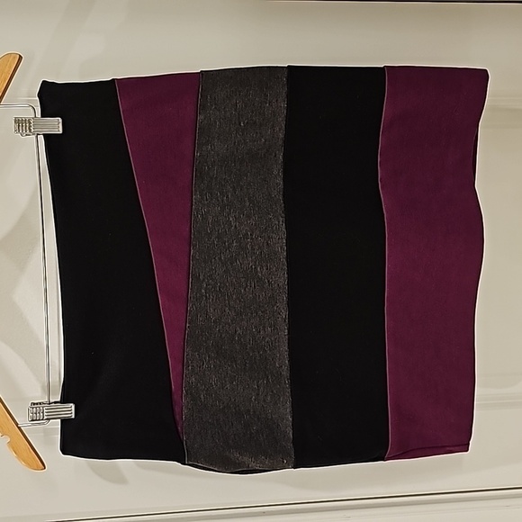 Fenn Wright Manson Black Purple Striped Mini Skirt - Size 6 - Picture 2 of 4